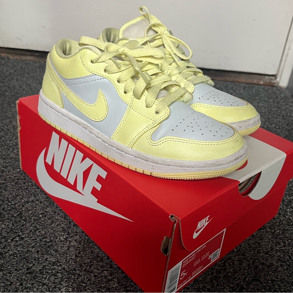 Nike Dunk low (GRADESCHOOL)
